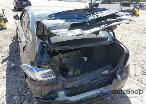 2018 Honda Accord Ex-L из США, поврежденный, VIN 1HGCV1F57JA168884